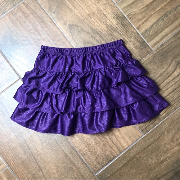 ❤️6/$25 Purple layered reptile  skirt  size 7-8 - Picture 2 of 3